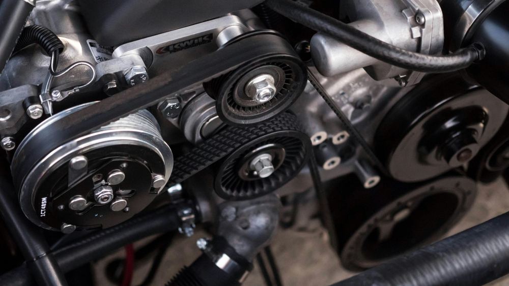 Motorraum eines Autos